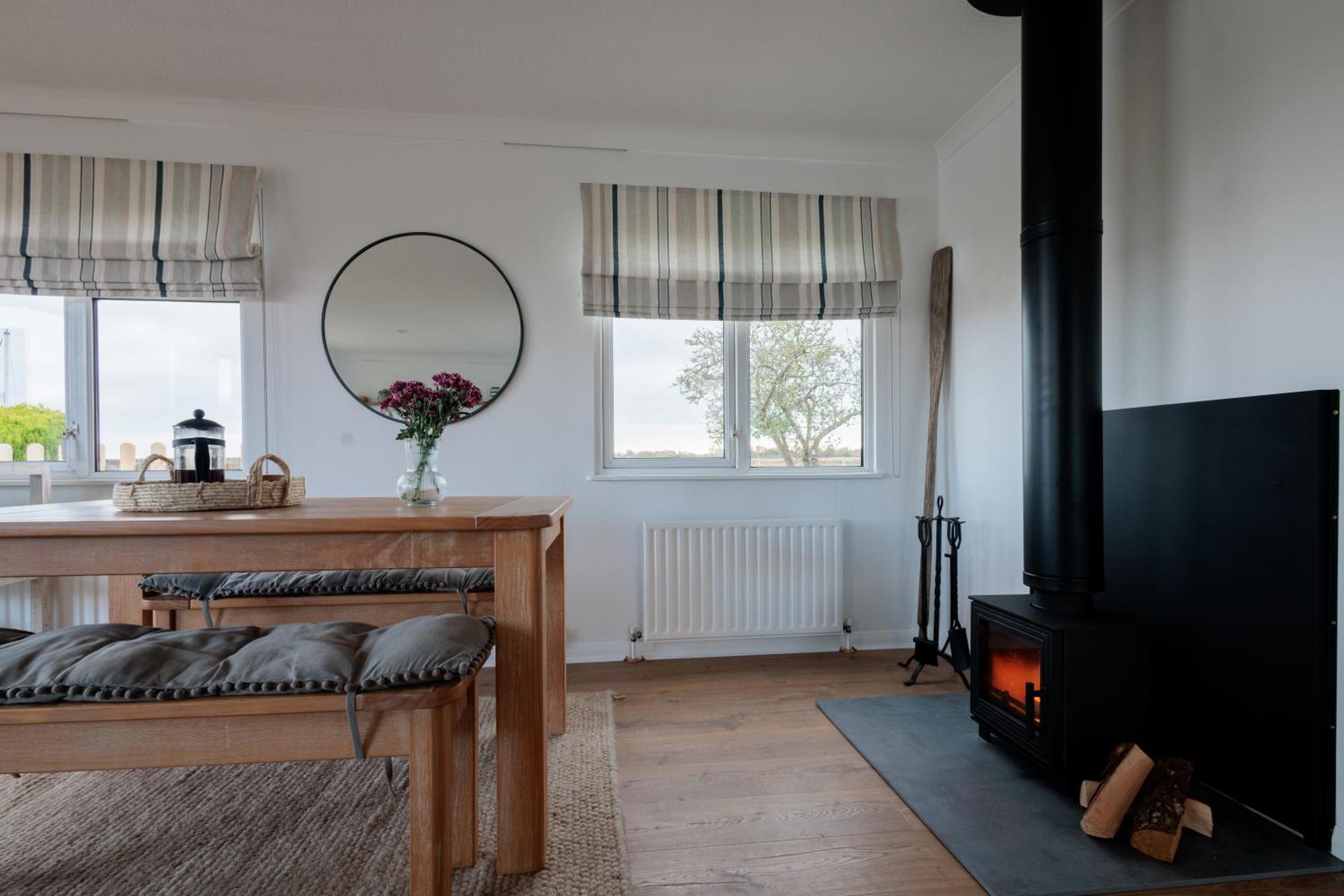Hot Tub With A View - Christchurch Harbour エクステリア 写真